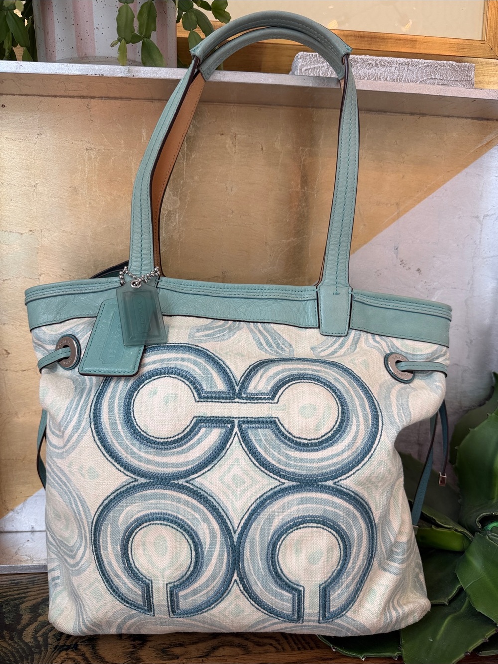Coach Audrey Op Art Swirl Leigh Slim Tie Tote 17044 clean